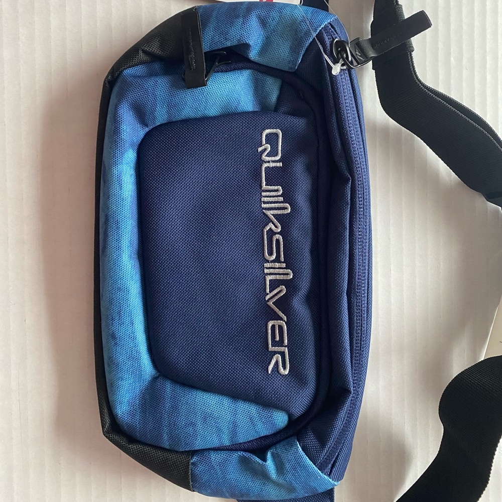 New Quilk Silver belt bag